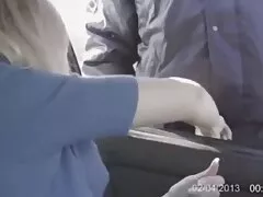 Đỏ đã được hút tai phim sec moi vào các y tá