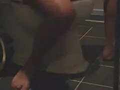 Người phụ nữ trong tất ngón sec jav tay rung